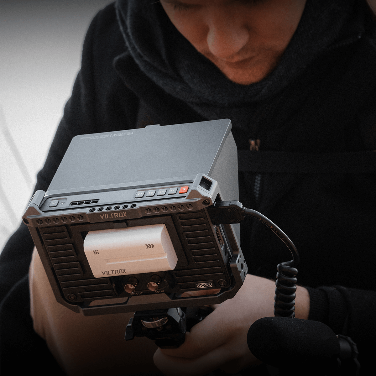 DC-X Quick-Release Sunhood